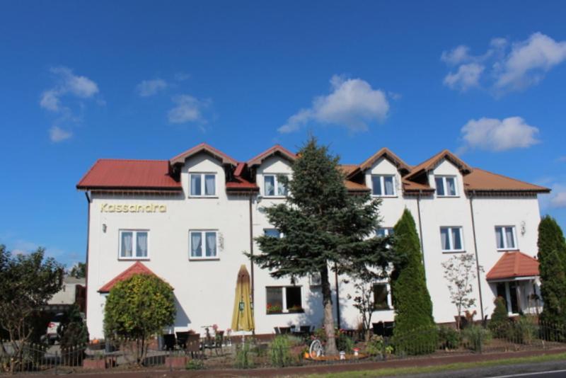 Restauracja Hotel Kassandra Września Exterior foto